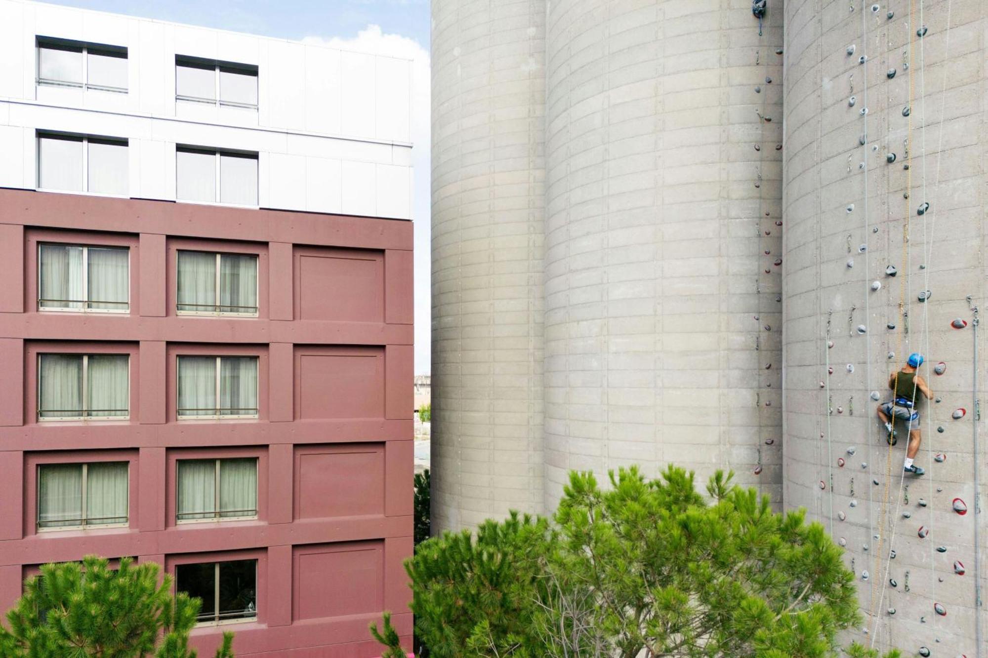 Hotel Moxy Burdeos Exterior foto